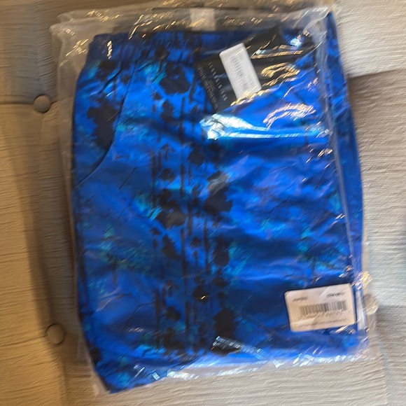 NWT men swim trunk only - Picture 2 of 2